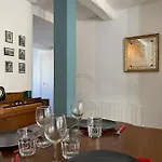 Centre Historique - Au Coeur De La Cathedrale Apartment